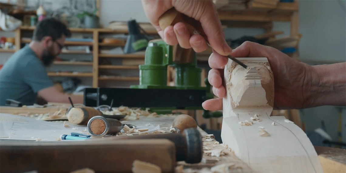 Façonner le son, le bois en vibration