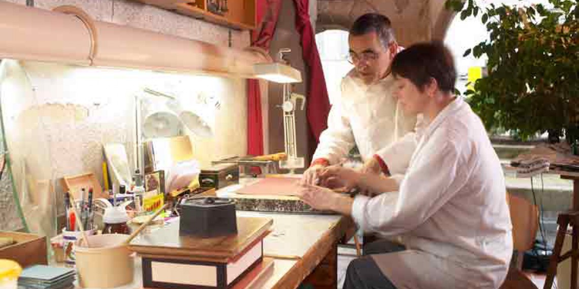 Renaud Vernier et Anne Dorgeuille, Atelier Renaud Vernier Relieur © Alexis Lecomte INMA